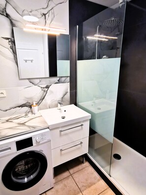 Dusche, Haartrockner
