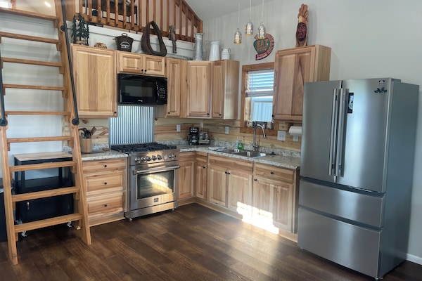 Frigorífic, microones, forn i placa de cuina