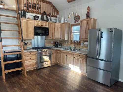 Tiny house hideaway just outside of town