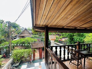 Superior Double Room, Balcony, City View - Levady Guest House (Luang Prabang)
