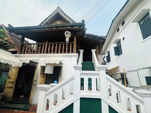 Reception - Levady Guest House (Luang Prabang)