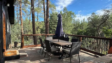 Khu ẩm thực ngoài trời