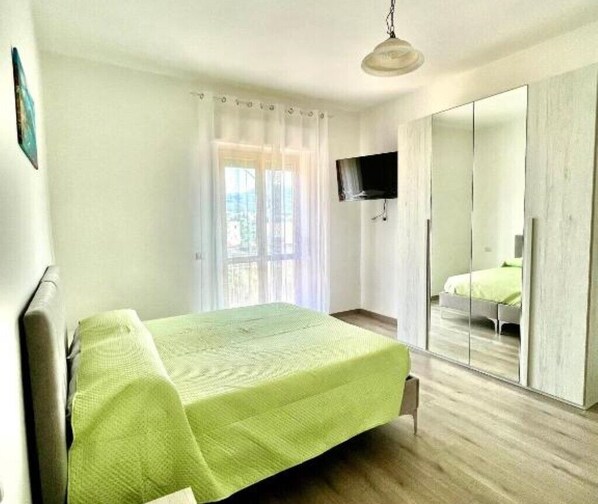 2 Schlafzimmer, Bügeleisen/Bügelbrett, WLAN, Bettwäsche