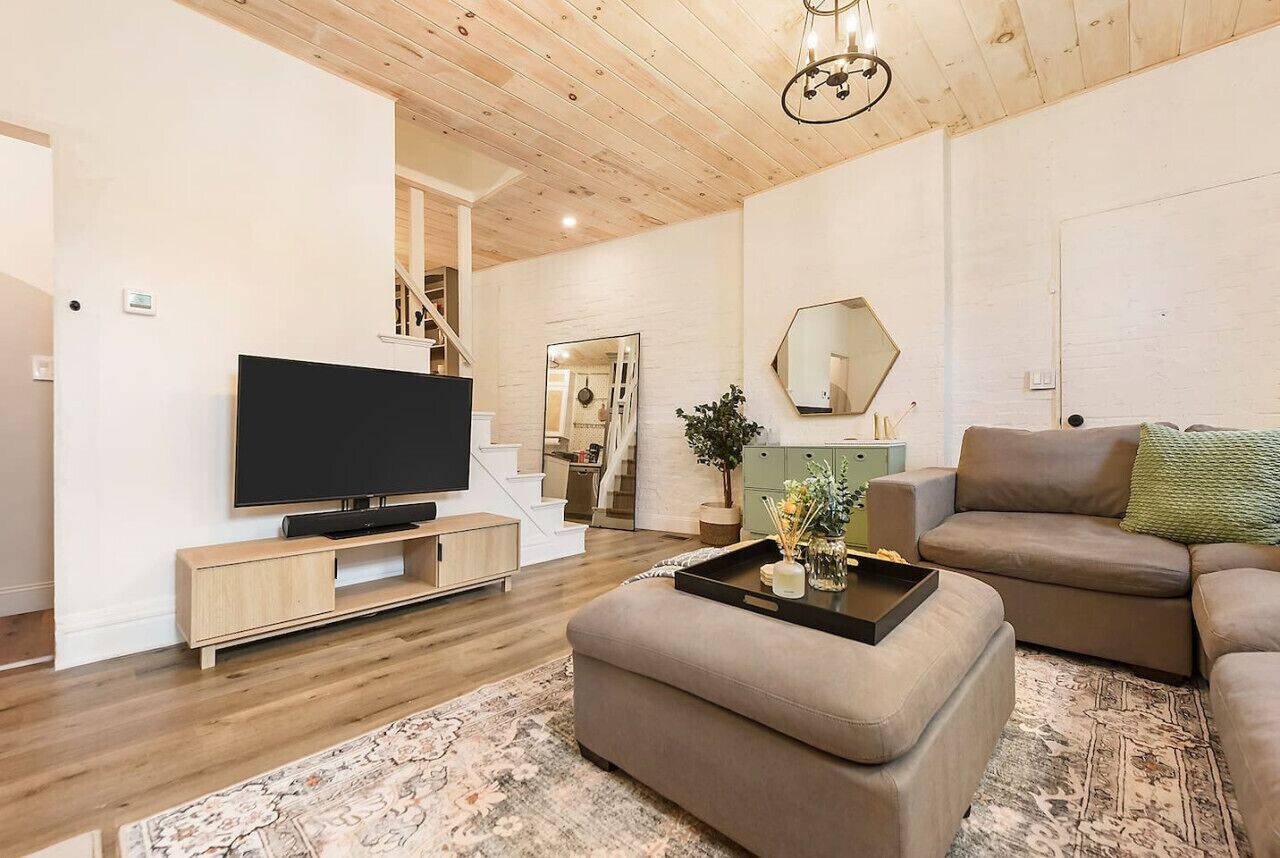 TV, impianto stereo, studio