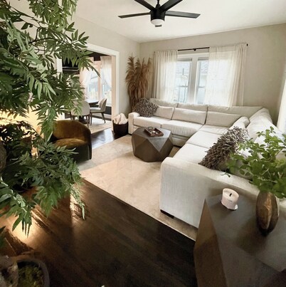 Timeless Charming Bungalow, feels like HOME!