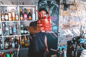 Bar (on property) - Apartment with Pool & Shared Infinity Pool, Sea View, Pool Bar, Gym (C965+8J Mykonos, Řecko)