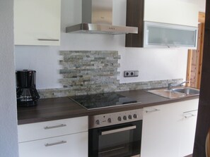 Kühlschrank, Ofen, Herdplatte, Toaster