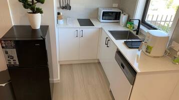 Microwave, dishwasher