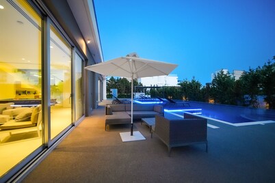 Royal Oasis Villa - Large Pool