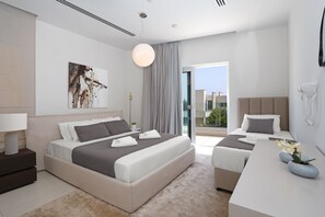 3 bedrooms, iron/ironing board, Internet, bed sheets