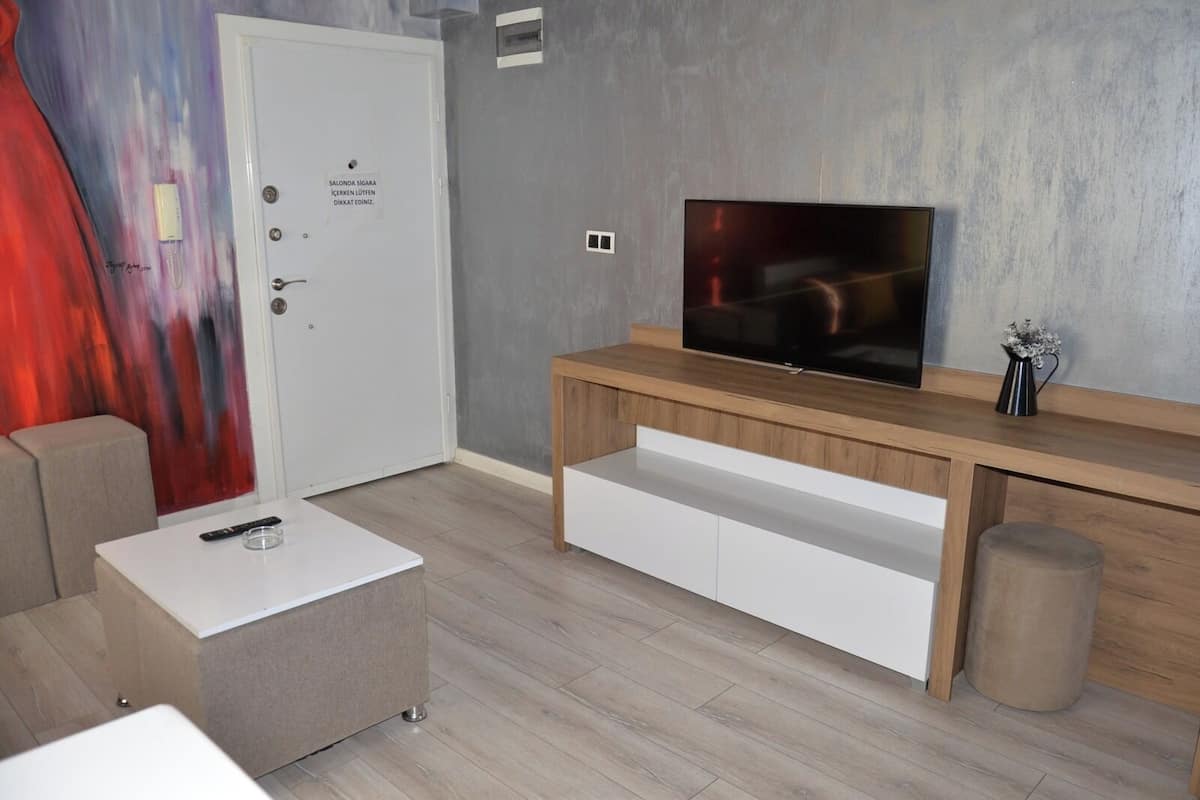 1 quarto, escrivaninha, Wi-Fi de cortesia