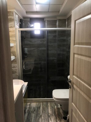 Căn hộ phong cách cổ điển | Phòng tắm
