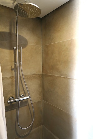 Dusche