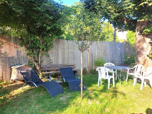 Bel Appart.maison 180 m2 sur 2 niveaux avec jardin et terrasse couverte aménagée