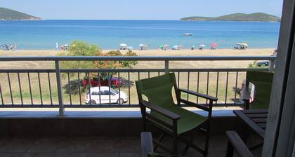 Sea Front Apartment Kavala (Nea Peramos)