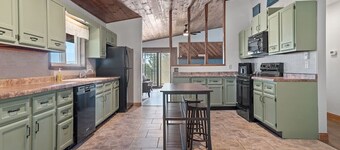 Pinedale Haven Retreat