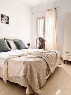 1 bedroom, WiFi, bed sheets - 1 Bedroom Condo in San Pietro In Bevagna (San Pietro In Bevagna)