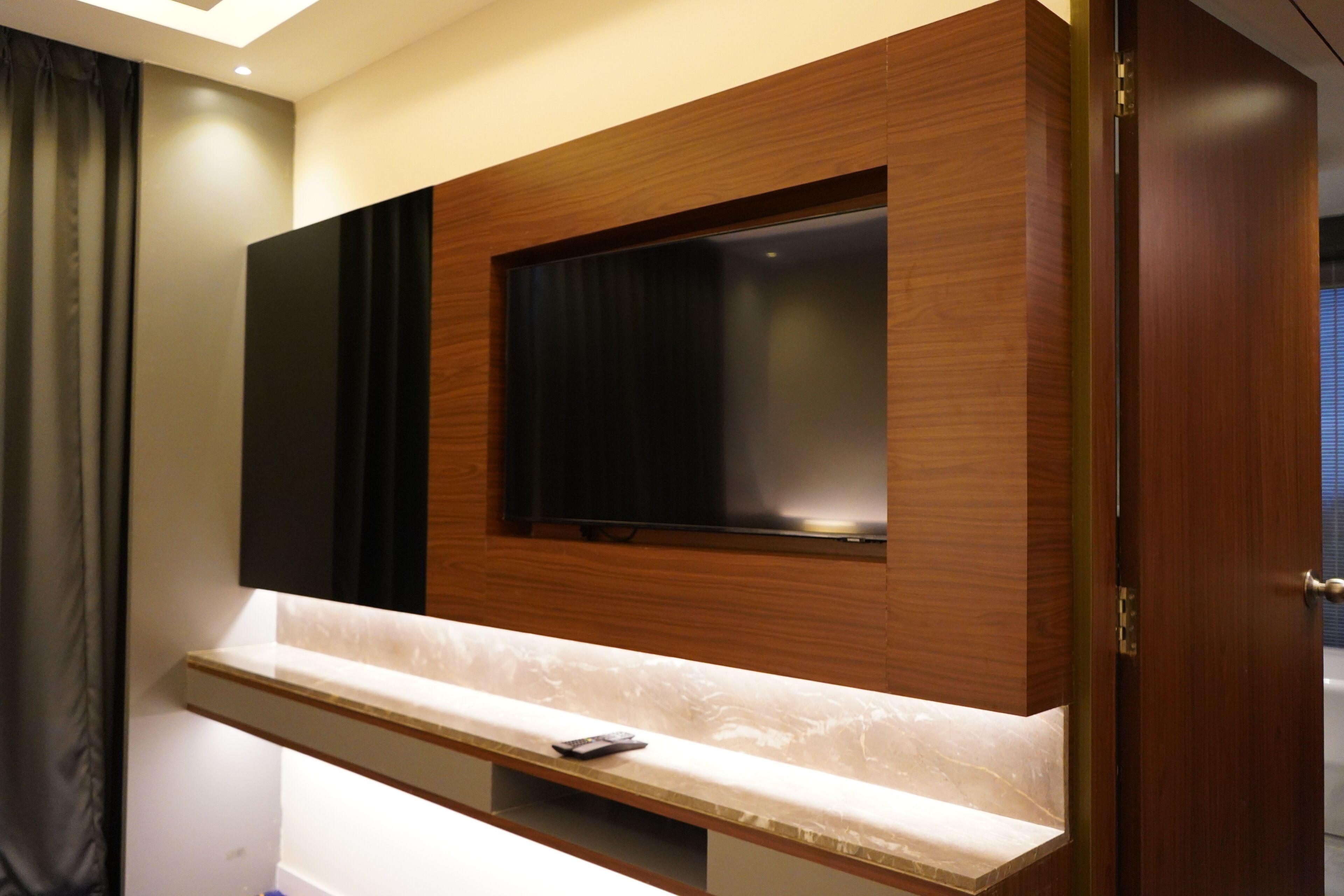 Photo - Hotel The Sea View, Mangalore