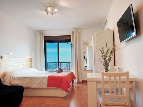 Estudio Panorámico Comares