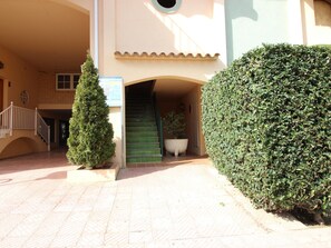 Exterior detail - Beachfront Apartment with Terrace in Empuriabrava (Ampuriabrava)