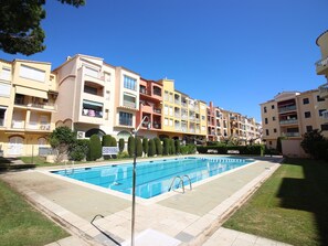 Pool - Beachfront Apartment with Terrace in Empuriabrava (Ampuriabrava)