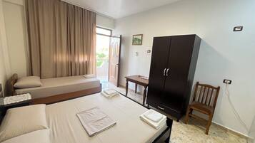 7 Schlafzimmer, Bügeleisen/Bügelbrett, kostenloses WLAN, Bettwäsche