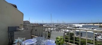 Modern 6 pers apt with pool, AC, parking - Gruissan