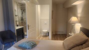 4 habitaciones y ropa de cama