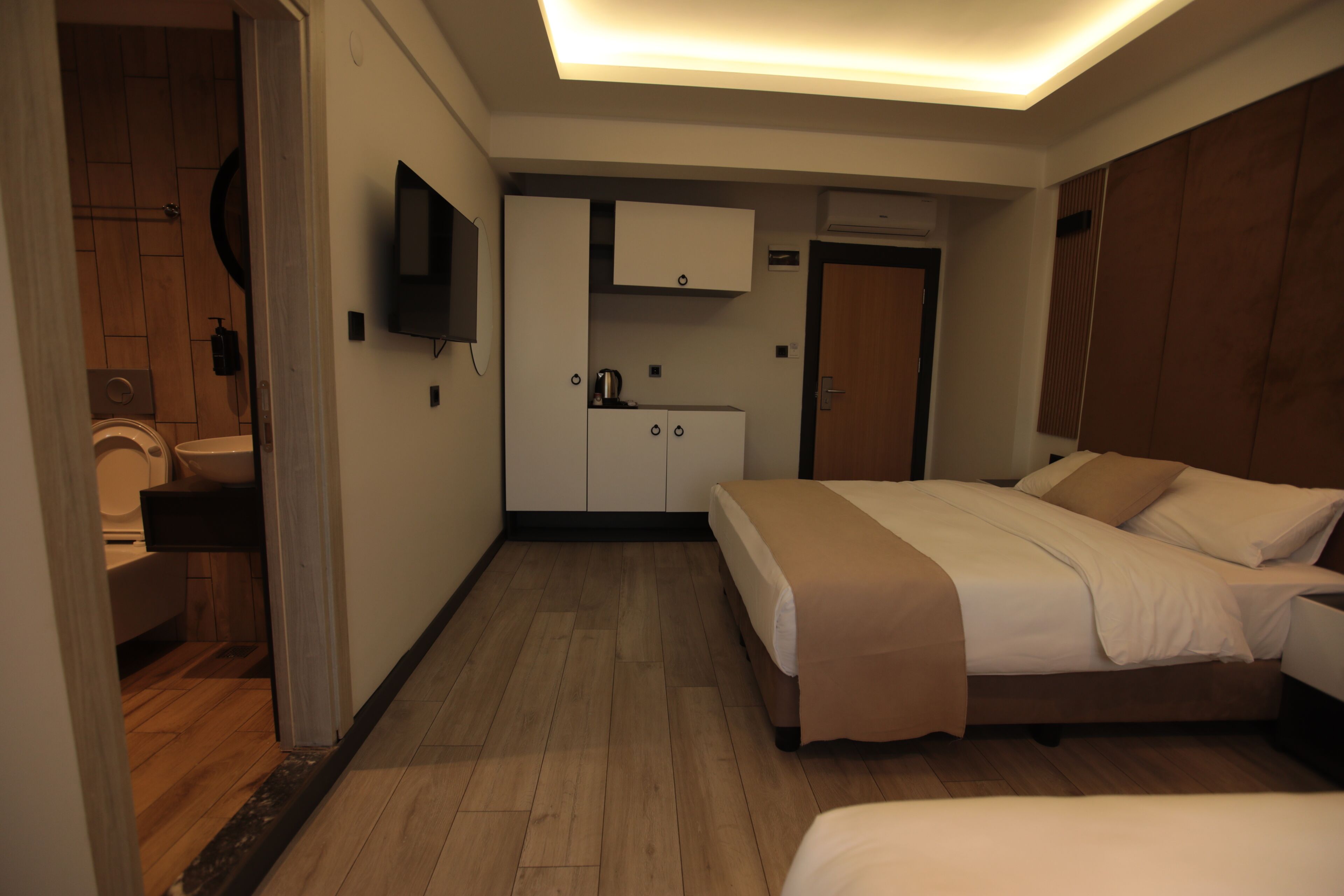 Family Room, City View | Desk, laptop workspace, soundproofing, free WiFi
