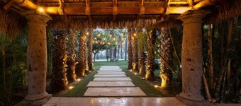 Meditation Haven: 3BR Villa Private Heated Pool - Ciruelo