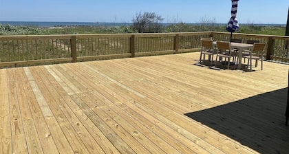 Isle Be Back - Beachfront - Island Realty