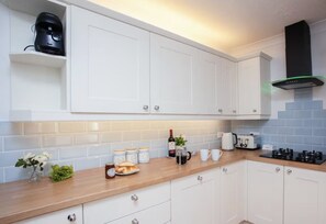Microwave, oven, dishwasher
