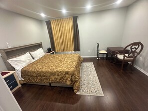 1 多间卧室、熨斗/熨衣板、WiFi、床单