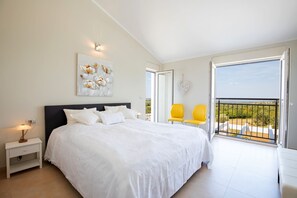 4 chambres, fer et planche à repasser, Wi-Fi gratuit, draps fournis