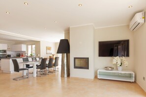 Dining - Villa Fior di Lavanda by Villas Guide (Višnjan)