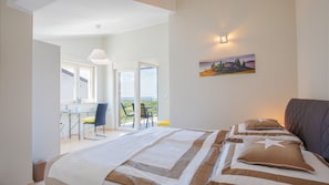 4 soverom, strykejern/-brett, wi-fi (inkludert) og sengetøy