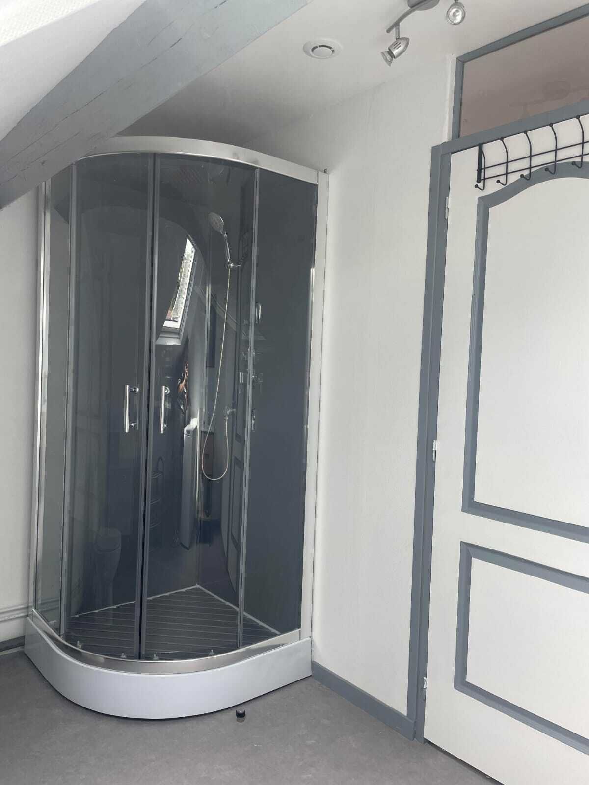 Shower, free toiletries, hair dryer, towels