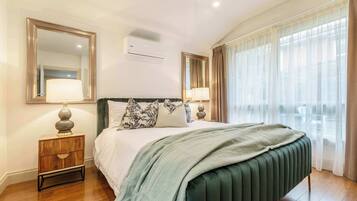 1 bedroom, iron/ironing board, travel cot, WiFi