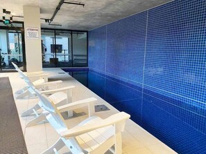 Lämmitetty uima-allas