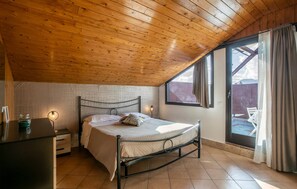 2 عدّة غرف نوم ومكواة/لوح كي وسرير سفر وواي فاي مجانًا