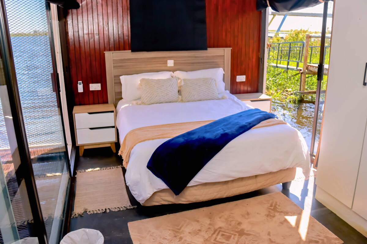 1 chambre, bureau, Wi-Fi gratuit, draps fournis