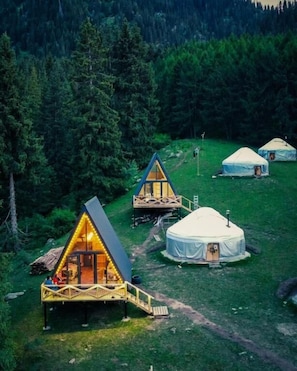 Cabin, Multiple Beds, Mountain View | Terrace/patio