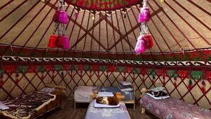 Quadruple Room, Multiple Beds, Mountain View