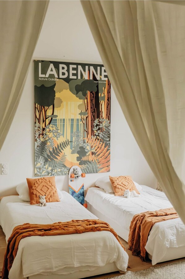 2 chambres, Wi-Fi gratuit, draps fournis