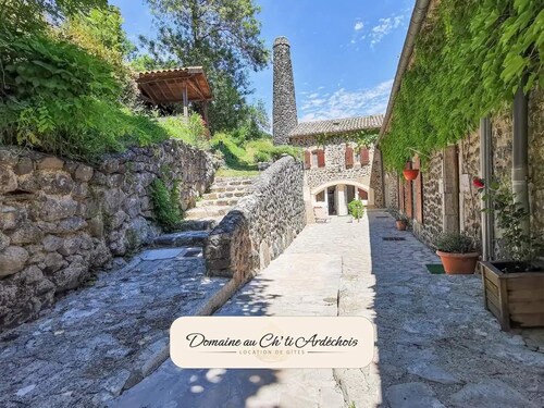 Gîte le Loft en Bord de Rivière avec Cascade - Domaine au Ch'ti Ardéchois