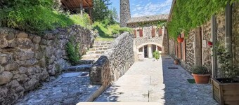 Gîte le Loft en Bord de Rivière Avec Cascade - Domaine au Chti Ardéchois