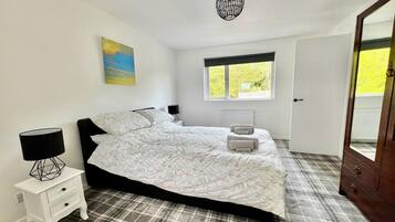 2 bedrooms, iron/ironing board, travel crib, free WiFi