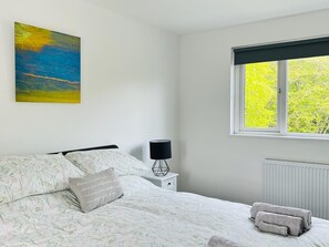 2 bedrooms, iron/ironing board, travel crib, free WiFi