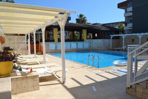 SAFARİ SUİT APART HOTEL