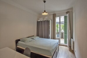 4 bedrooms, iron/ironing board, WiFi, bed sheets - Bel Appartement Avec Grande Terrasse Centre Ville (Bastia)